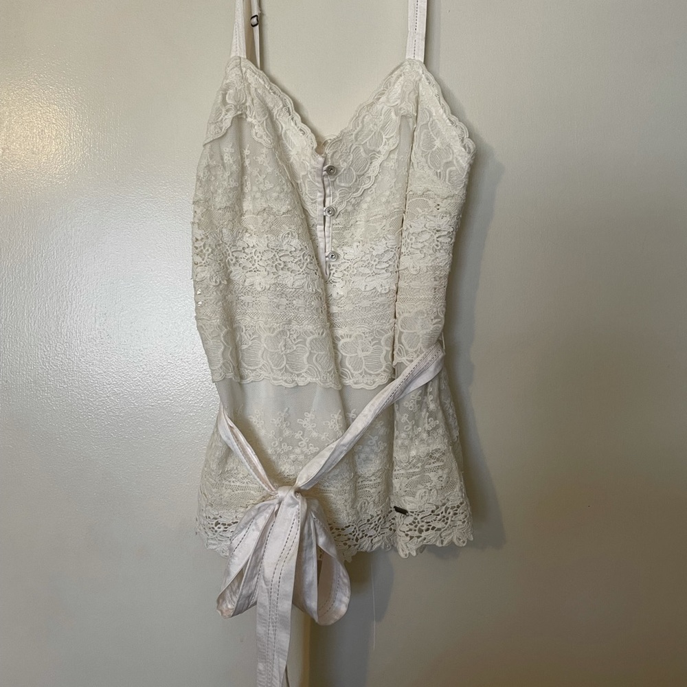 Abercrombie & Fitch Lace Scallop Tank Top Cami